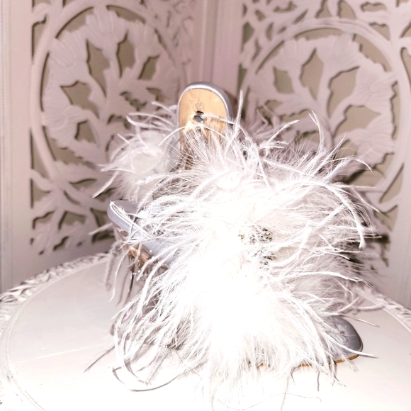 "WHITE SWAN" Silver & White Feather Crystal Heels - Picture 4 of 6